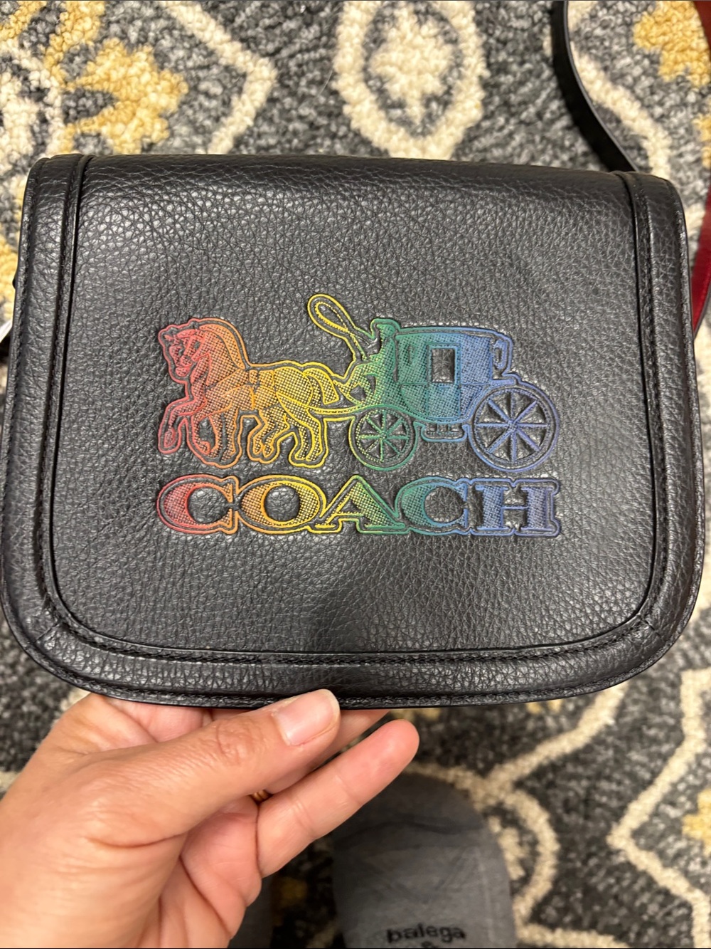 π₯π₯Coach Black Pebbled Leather Crossbody with Rainbow Coach Carriage Logo ππ - Picture 3 of 11